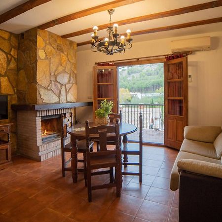 Apartamentos Los Olivos อัลกาลา เดล ฆูการ์ ภายนอก รูปภาพ