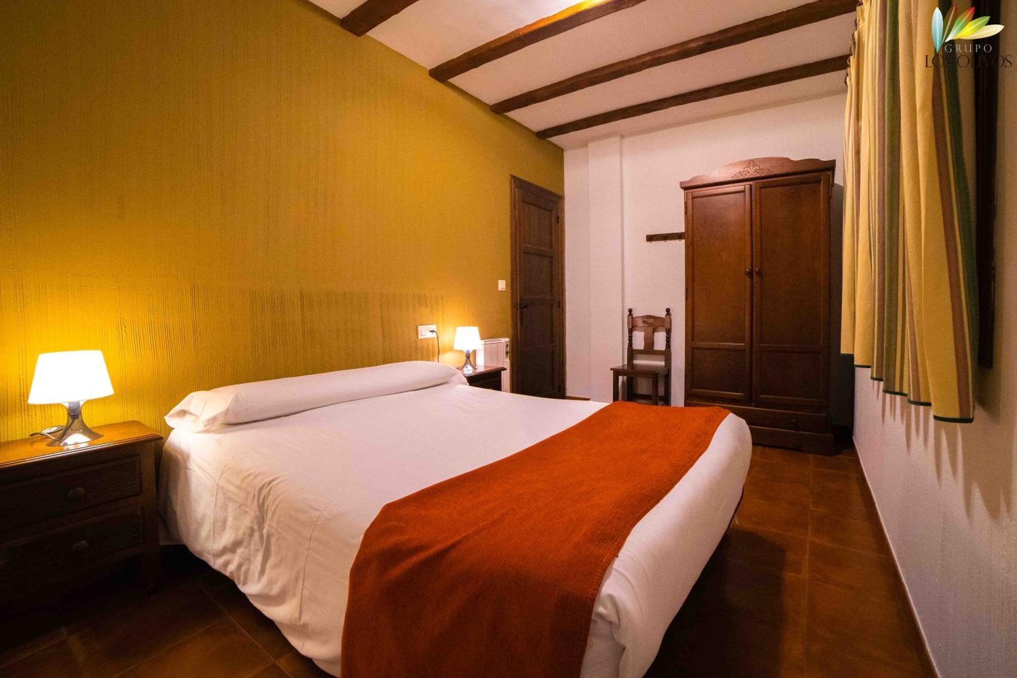 Apartamentos Los Olivos อัลกาลา เดล ฆูการ์ ภายนอก รูปภาพ